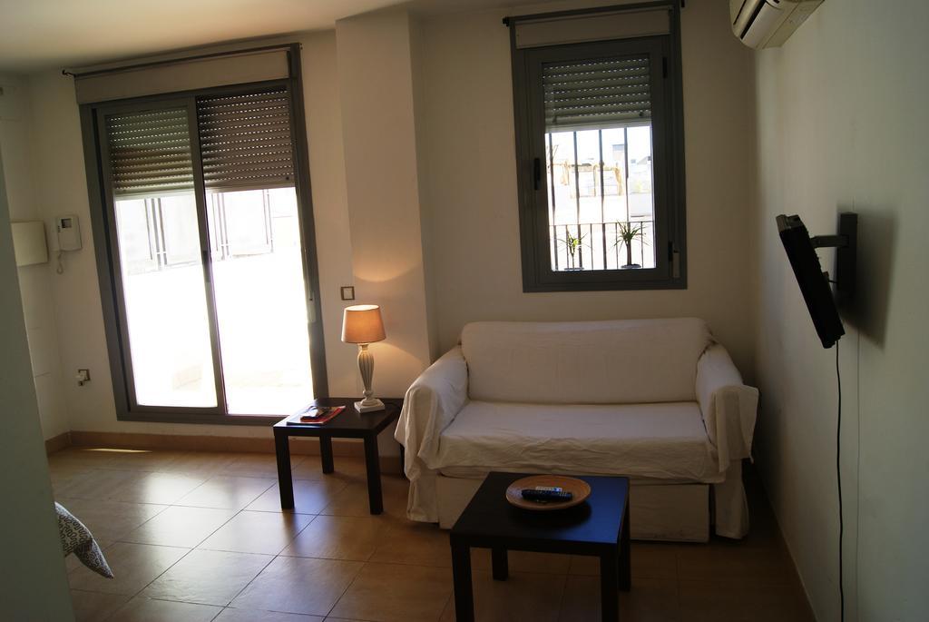 Apartamentos Turisticos La Encarnacion Seville Luaran gambar
