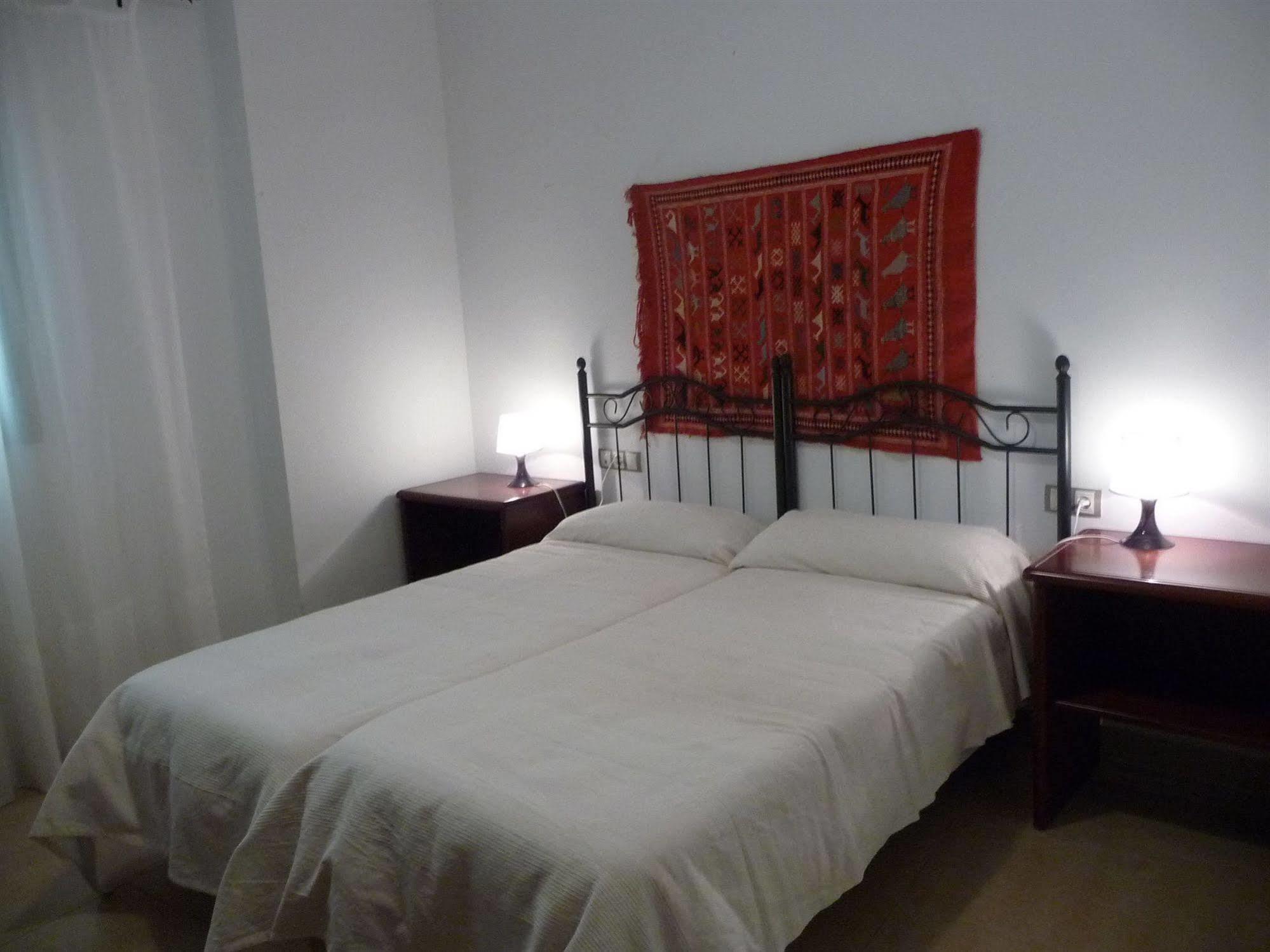 Apartamentos Turisticos La Encarnacion Seville Luaran gambar